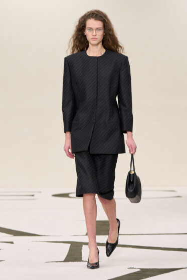 Calvin Klein Collection Look 07_Créditos Calvin Klein Collection