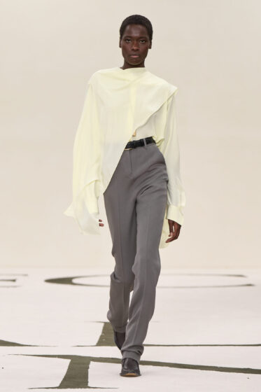 Calvin Klein Collection Look 08_Créditos Calvin Klein Collection