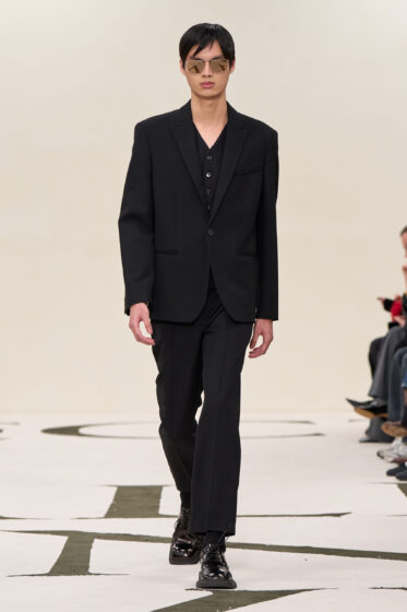 Calvin Klein Collection Look 12_Créditos Calvin Klein Collection